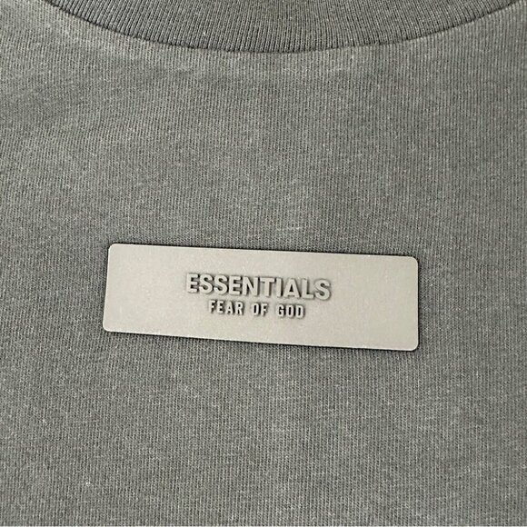 Essentials Fog Fear of God Men's Size XS NWT Oversized Black 100% Cotton T-Shirt - Picture 14 of 16